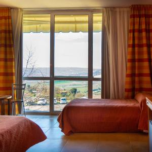 Junior Suite with Garden View