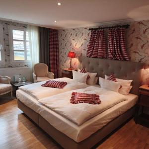 Small and Cozy Double Room