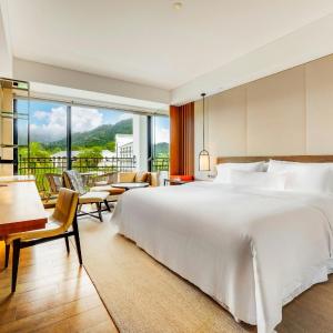 King Room with Resort View
