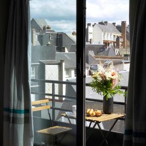 Superior Double Room with Two Single Beds - Non-Smoking