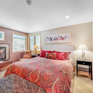 Tamarack 33