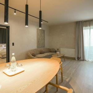 Family Suite with view to the Vineyards & Balcony 