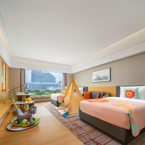 Double Room with Garden View - Pink Lion Themed