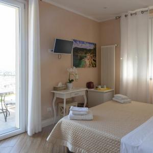 Deluxe Double Room with Sea View - Separate Building