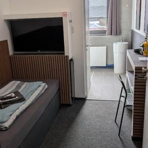 Economy Single Room