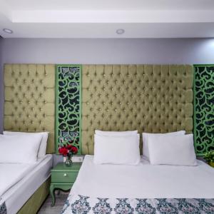 Connecting Deluxe Suite