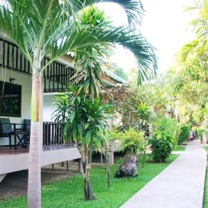 Garden Bungalow