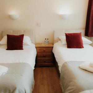 Economy Twin Room