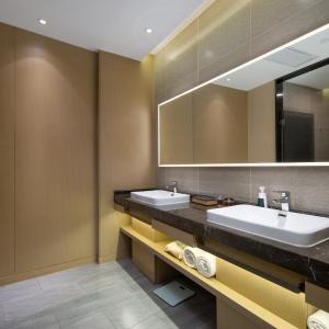 Suite with Courtyard