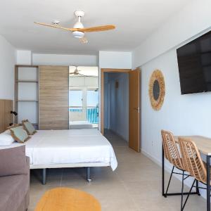 Studio Apartment with Sea View (Upper Floor)