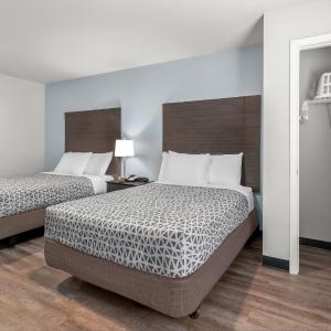 Double Suite with Two Double Beds - Non Smoking