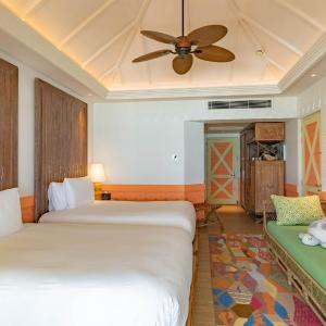 Twin Sky Room