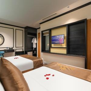 Superior Suite