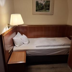 Small Single Room