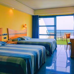 Twin Room with Sea View