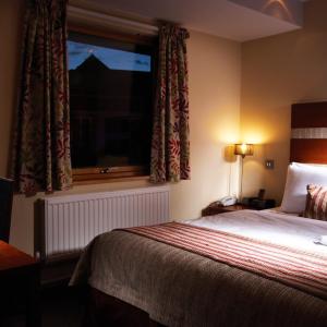 Courtyard Comfy Room