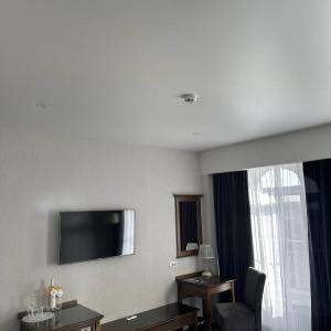 Queen Room - Disability Access