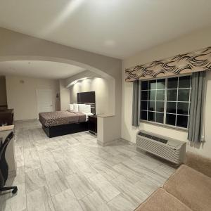King Suite with Spa Bath
