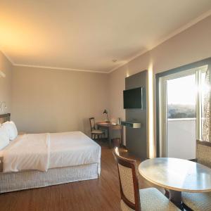 Superior Apartment with King Bed