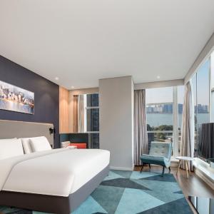 Jimu Suite with River View