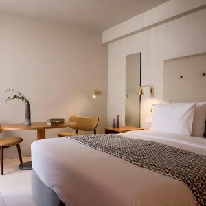 Classic Room Urban View (2 Adults & 1 Child)