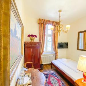Large Single Room