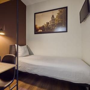Low Budget Single room