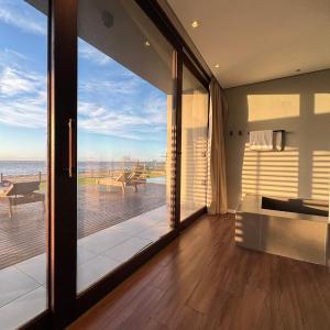 King Suite with Sea View