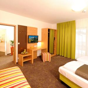 Shared rooms 