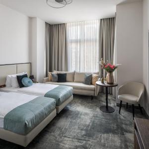 Premium Quadruple Room