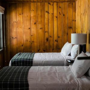 Historic Queen Room with Two Queen Beds