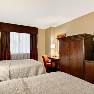 Queen Room with Two Queen Beds (4 Adults)