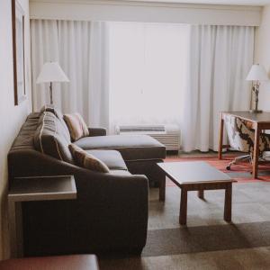 King Studio Suite with Whirlpool - Non-Smoking