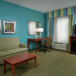 King Room with King Bed - Non-Smoking