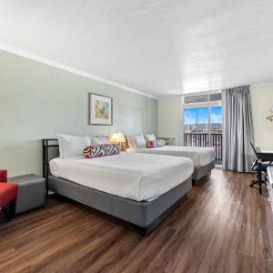Superior Queen Room with Two Queen Beds and Marina View