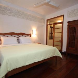 Studio Double or Twin Room - Chalinee Residence
