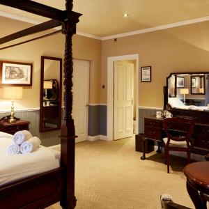 Double Room with Four Poster Bed