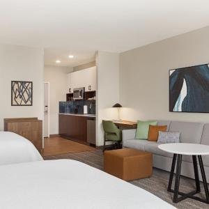Studio Suite with Two Queen Beds