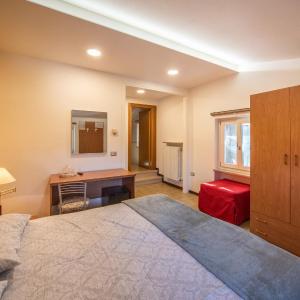 Standard Double or Twin Room with Garden View