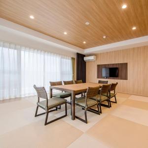 Superior Family Room