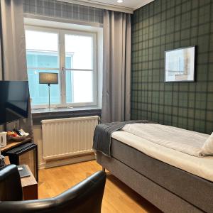 Small Single Room