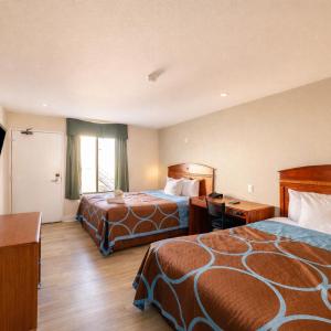Deluxe Queen Room with Two Queen Beds