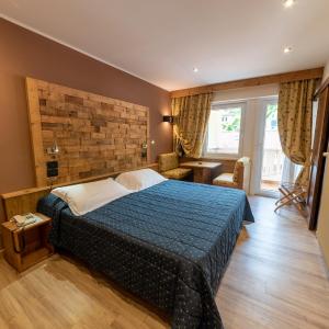 Double or Twin Room with Balcony