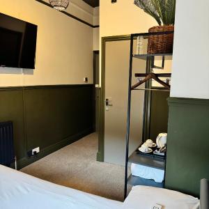 Standard Double Room with ensuite
