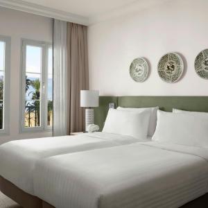 Two-Bedroom Apartment with Sea View