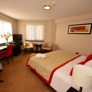 Executive Queen Room