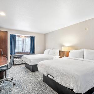 Standard Queen Room with Two Queen Beds and Shower - Communications and Mobility Access
