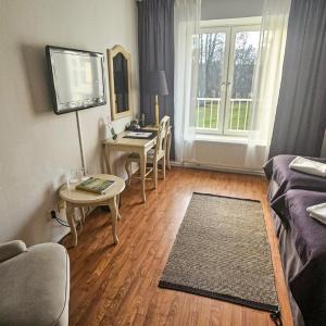 Superior Family Room