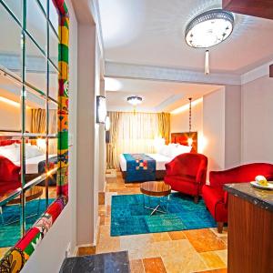 Family Connecting Room (4 Adults)