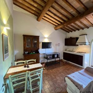 Superior One-Bedroom Apartment (2 Adults)